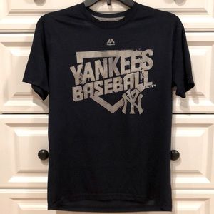 New York Yankees Boys T-Shirt. Excellent Condition